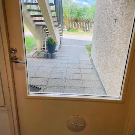 Kotimaailma Helsinki - Valoisa Yksioe Tikkurilan Kupeessa *